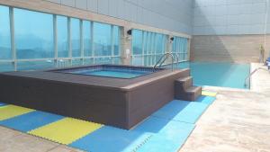 The swimming pool at or close to Royal M Hotel Fujairah by Gewan