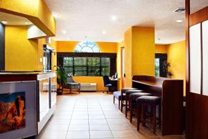 พื้นที่นั่งเล่นของ Microtel Inn & Suites by Wyndham New Braunfels I-35