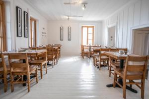 Um restaurante ou outro lugar para comer em Auberge Seigneurie des Monts