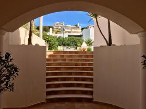 Bild i bildgalleri på Lovely Burgau villa just 3 mins walk from beach i Budens