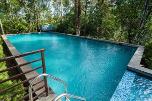 Piscina en o cerca de The Mountain Courtyard Thekkady