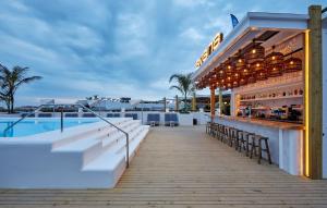 Bazen u ili blizu objekta Gran Hotel Flamingo-Adults Only