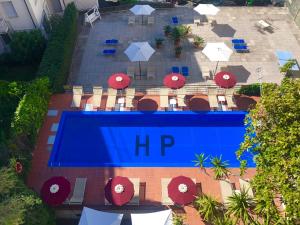 The swimming pool at or close to Hotel Principe