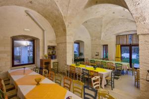 Masseria Ferri tesisinde bir oturma alanı