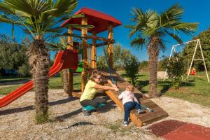 Zona de juegos para niños en Villa Badi