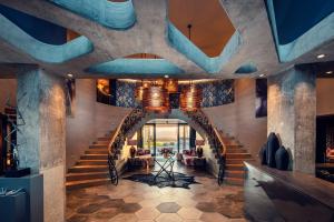 Кът за сядане в Sky Villa Boutique Hotel by Raw Africa Collection