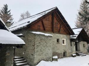 Casa Sestrieres Chalet Vialattea að vetri til