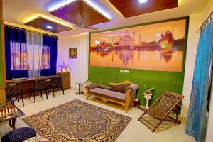 Zona d'estar a The Hideout Agra - Boutique Homestay near Taj