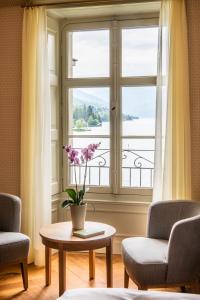 Un lugar para sentarse en Schloss Schadau - Swiss Historic Hotel