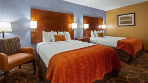 Ein Bett oder Betten in einem Zimmer der Unterkunft Best Western Plus Fresno Airport Hotel