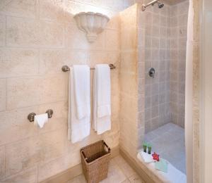 חדר רחצה ב-Little Arches Boutique Hotel - Adults Only