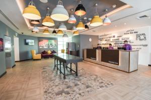 Zona d'estar a Premier Inn Dubai Silicon Oasis