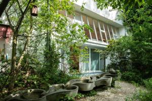 A garden outside Darmstadt Loft