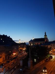 Almennt útsýni yfir borgina Lviv eða útsýni yfir borgina eins og það er á hostelinu