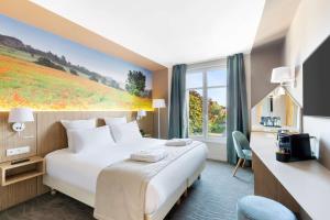 Кровать или кровати в номере Best Western Le Beffroi