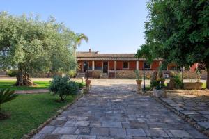 Agriturismo Masseria Sant' Elia室外花園