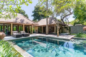 Басейн в или близо до Kayumanis Nusa Dua Private Villa & Spa