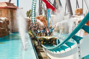 Басейн в PortAventura Hotel Colorado Creek - Includes unlimited access to PortAventura Park & 1 access to Ferrari Land або поблизу