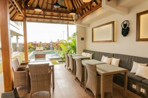 A seating area at Bali Harmony Retreat