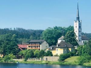 Kraštovaizdis prie svečių namų