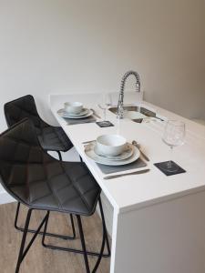 Gambar di galeri bagi 34 Cuppin Street - luxury city centre apartment! di Chester