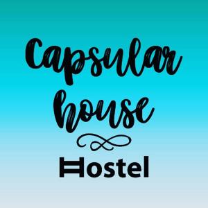 Sertifikat, penghargaan, tanda, atau dokumen yang dipajang di Capsularhouse Hostel