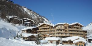 Hôtel Les Barmes De l'Ours trong mùa đông