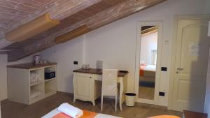 A kitchen or kitchenette at Duomo Attic (rooms)