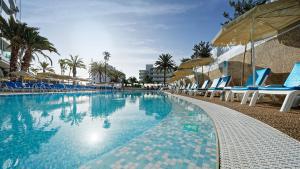 The swimming pool at or close to Bull Escorial & SPA