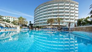 The swimming pool at or close to Bull Escorial & SPA