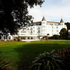 En hage utenfor Royal Bath Hotel & Spa Bournemouth