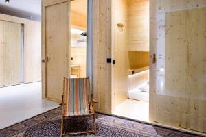 The Green Elephant Hostel & Spa tesisinde bir banyo