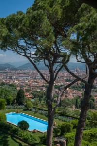 Swimmingpoolen hos eller tæt på Hotel Torre di Bellosguardo