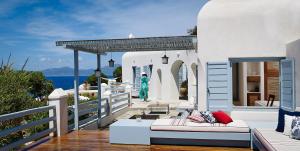 Belvedere Mykonos - Waterfront Villa & Suites - The Leading Hotels of the World में एक बालकनी या छत