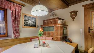 Kuvagallerian kuva majoituspaikasta Restaurant-Café-Pension Himmel, joka sijaitsee kohteessa Landshut