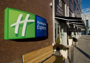 Sertifikāts, apbalvojums, norāde vai cits dokuments, kas ir izstādīts apskatei naktsmītnē Holiday Inn Express Amsterdam - Sloterdijk Station, an IHG Hotel