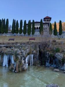 Un paisaje natural cerca de la villa