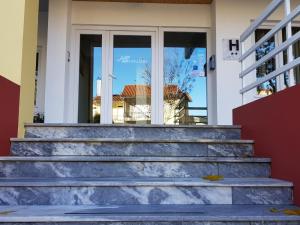 The facade or entrance of Hotel Nordeste Shalom