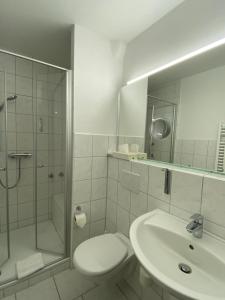 Hotel Flensburger Hof tesisinde bir banyo