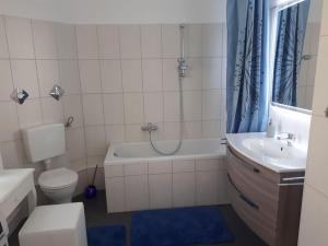 Bany a Pension Altenburg City