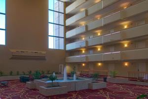 Снимка в галерията на MCM Elegante Hotel & Suites Lubbock в Лъбък