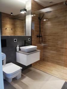 Un baño de B&B Sport Rooms