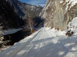 Schronisko PTTK Orlica durante o inverno