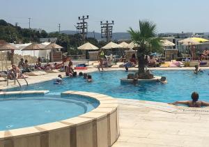 Bazen u ili blizu objekta Sunpoint Hotel Bodrum