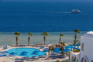 A piscina localizada em Pickalbatros Palace Sharm - "Aqua Park" ou nos arredores