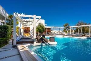 Semeli Hotel Mykonos में या उसके करीब स्विमिंग पूल