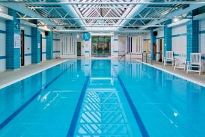 A piscina localizada em Holiday Inn Haydock by IHG ou nos arredores