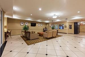 Un lugar para sentarse en Candlewood Suites - Texas City, an IHG Hotel