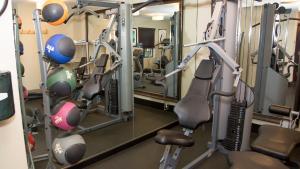 Fitness center at/o fitness facilities sa Staybridge Suites Colorado Springs North, an IHG Hotel