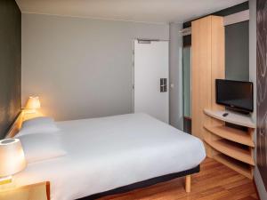 Ibis Brussels City Centre में एक कमरे में एक या कई बेड